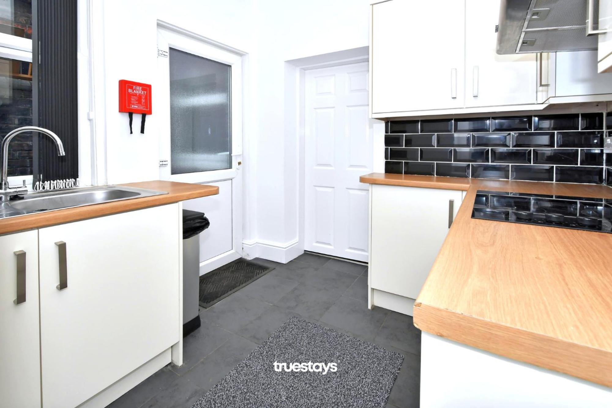 Etruria Gilman House By Truestays - 4 Bedroom House In Stoke-On-Trent מראה חיצוני תמונה